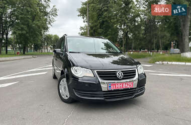 Минивэн Volkswagen Touran 2008 в 