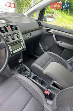 Минивэн Volkswagen Touran 2007 в 