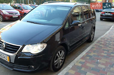Минивэн Volkswagen Touran 2007 в 