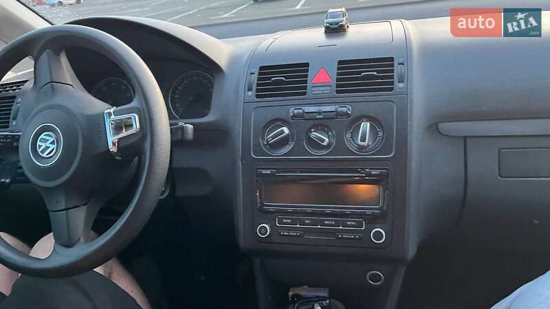 Мінівен Volkswagen Touran 2004 в Києві