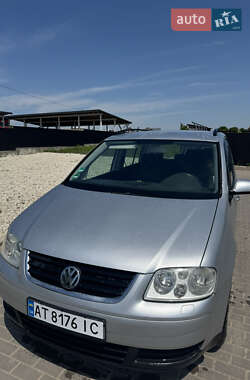 Мінівен Volkswagen Touran 2004 в Городенці