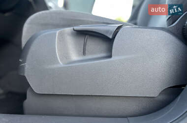 Минивэн Volkswagen Touran 2005 в 