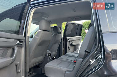 Минивэн Volkswagen Touran 2005 в 