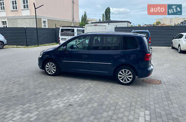 Мінівен Volkswagen Touran 2011 в 
