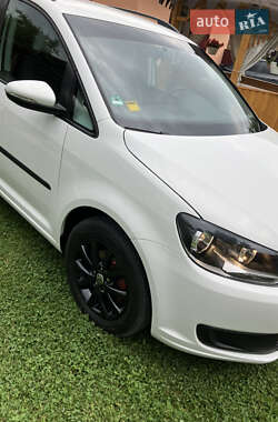 Минивэн Volkswagen Touran 2012 в 