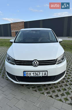 Минивэн Volkswagen Touran 2014 в 