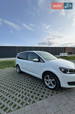 Минивэн Volkswagen Touran 2014 в 