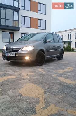 Мінівен Volkswagen Touran 2008 в Рівному