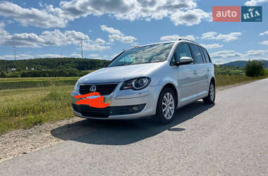 Минивэн Volkswagen Touran 2009 в Львове