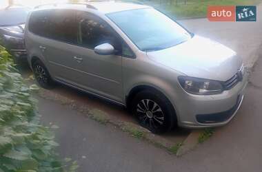Мінівен Volkswagen Touran 2011 в Калуші