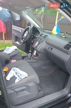 Минивэн Volkswagen Touran 2006 в Ровно