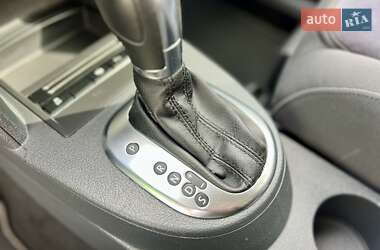 Минивэн Volkswagen Touran 2012 в 