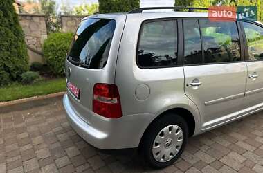 Минивэн Volkswagen Touran 2006 в 