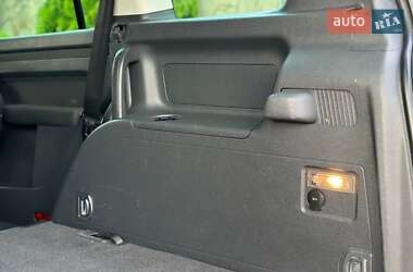Минивэн Volkswagen Touran 2006 в 