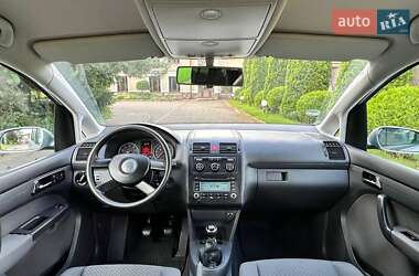 Минивэн Volkswagen Touran 2006 в 