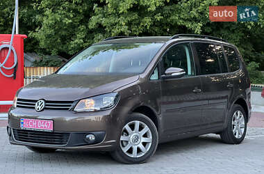 Минивэн Volkswagen Touran 2011 в Виннице