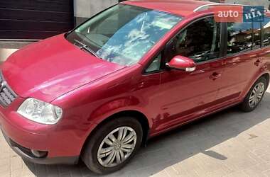 Минивэн Volkswagen Touran 2006 в Черновцах
