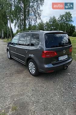 Мінівен Volkswagen Touran 2010 в 