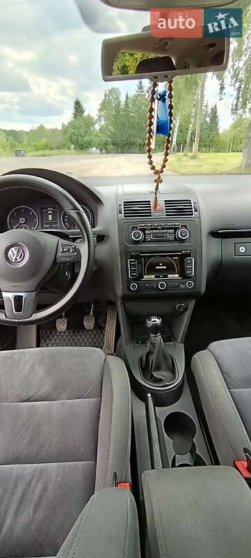 Мінівен Volkswagen Touran 2010 в Красилові