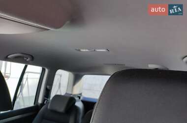 Минивэн Volkswagen Touran 2010 в 