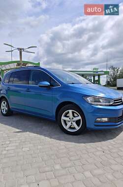 Мікровен Volkswagen Touran 2017 в Козові