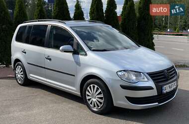 Минивэн Volkswagen Touran 2009 в Киеве