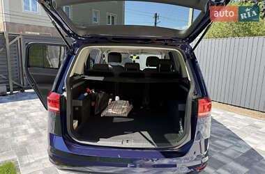 Микровэн Volkswagen Touran 2018 в 