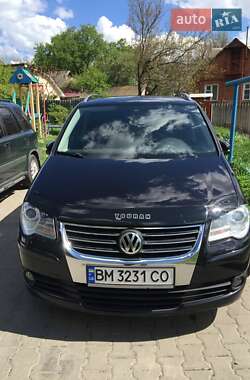 Минивэн Volkswagen Touran 2009 в Сумах