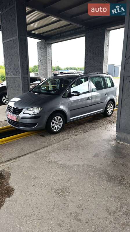 Volkswagen Touran 2009