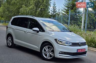 Микровэн Volkswagen Touran 2020 в Буче