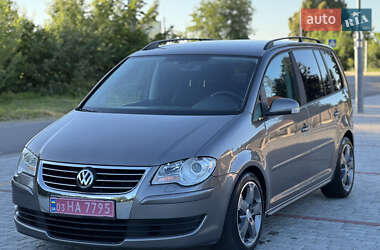 Минивэн Volkswagen Touran 2007 в Староконстантинове