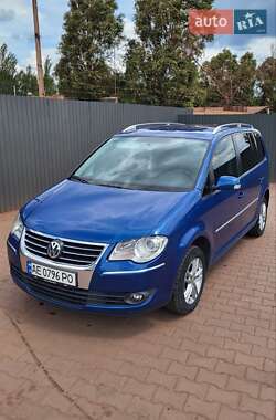 Мінівен Volkswagen Touran 2009 в Кривому Розі