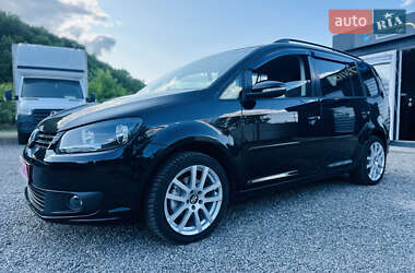 Мінівен Volkswagen Touran 2011 в Іршаві