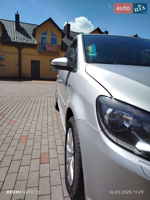 Минивэн Volkswagen Touran 2012 в Мукачево