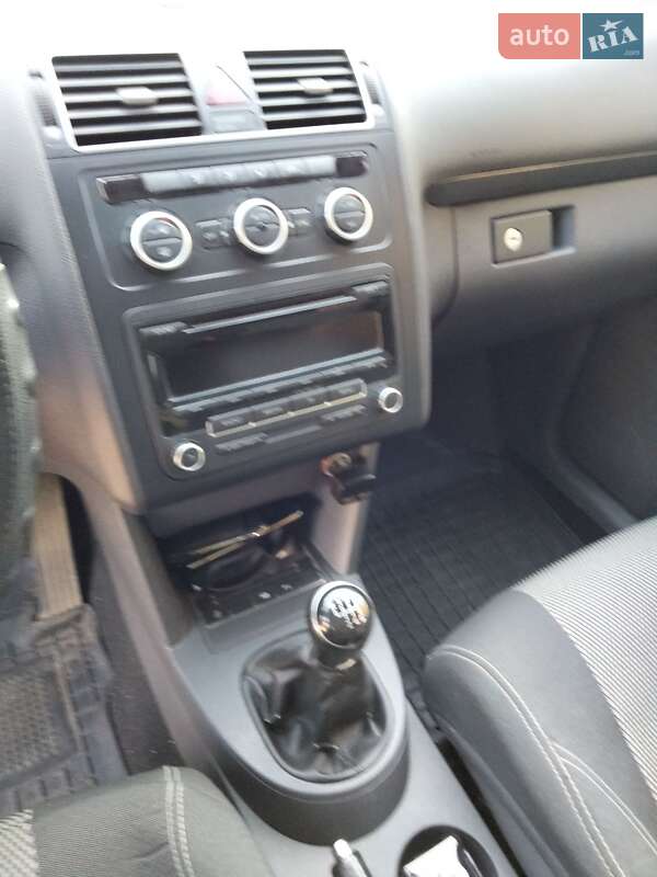 Минивэн Volkswagen Touran 2013 в Бердичеве фото 6 Минивэн Volkswagen Touran 2013 в Бердичеве