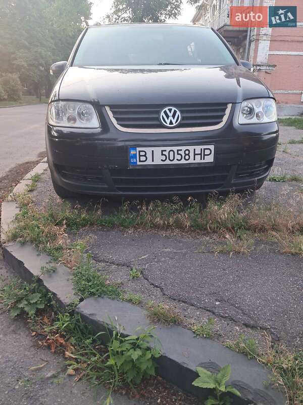 Мінівен Volkswagen Touran 2004 в Полтаві