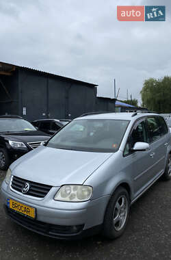Мінівен Volkswagen Touran 2004 в Луцьку