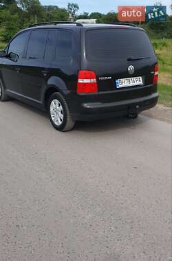 Мінівен Volkswagen Touran 2006 в 