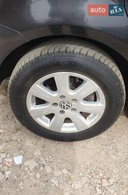 Мінівен Volkswagen Touran 2006 в 