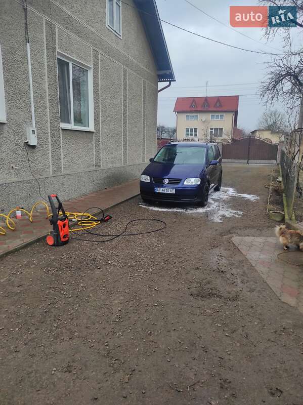 Мінівен Volkswagen Touran 2005 в Івано-Франківську