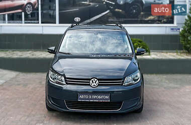 Мінівен Volkswagen Touran 2014 в Чернівцях