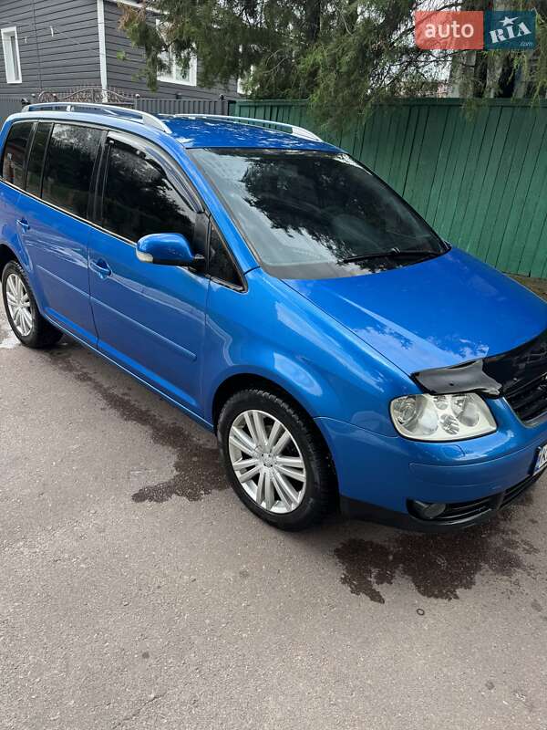 Минивэн Volkswagen Touran 2006 в Овруче