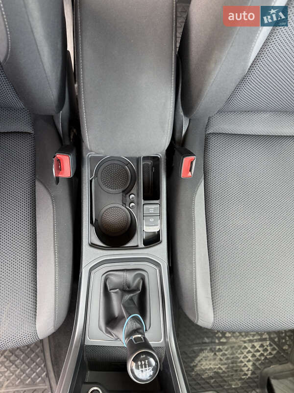 Микровэн Volkswagen Touran 2018 в Самборе фото 15 Микровэн Volkswagen Touran 2018 в Самборе