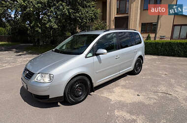 Минивэн Volkswagen Touran 2003 в 
