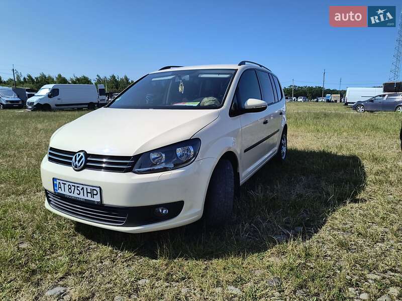 Минивэн Volkswagen Touran 2013 в Ивано-Франковске