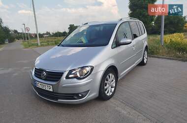 Мінівен Volkswagen Touran 2009 в Львові