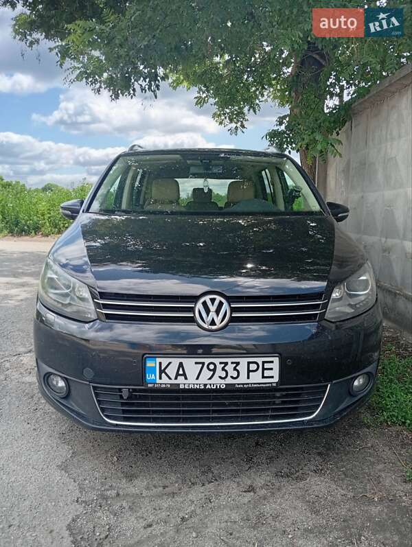 Volkswagen Touran 2012