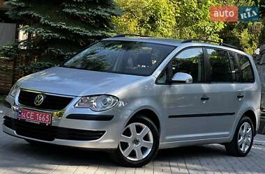 Минивэн Volkswagen Touran 2007 в Дрогобыче