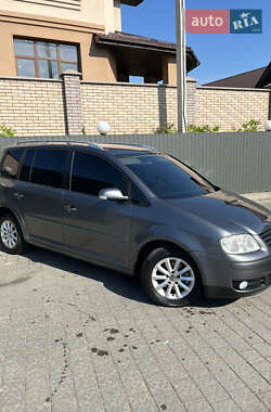 Мінівен Volkswagen Touran 2004 в 