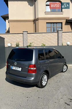 Мінівен Volkswagen Touran 2004 в 